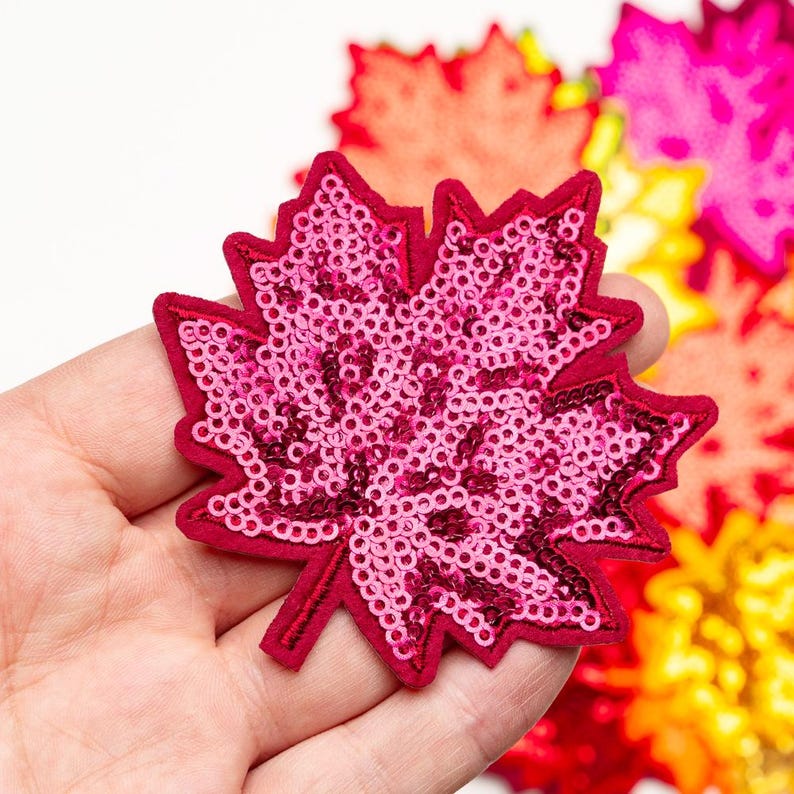 Toppa con paillettes a forma di foglia d'acero, toppa decorativa a forma di foglia autunnale, toppa termoadesiva immagine 2