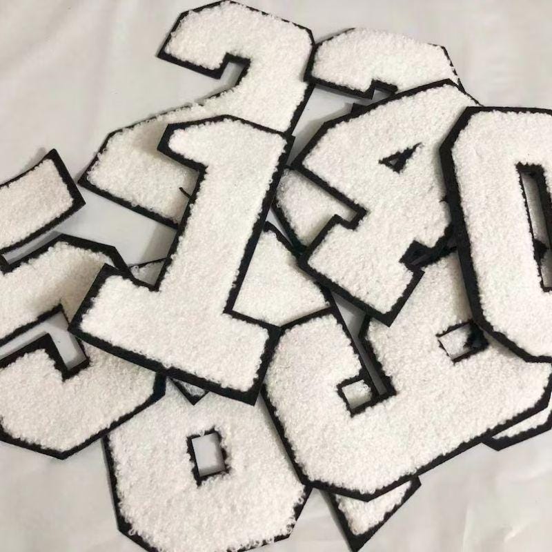 Boîte Ancienne De Coton Brodé Avec Chiffre 52 - Pour Marquage Linge