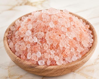 Drobna himalajska różowa sól gruboziarnista do kąpieli i peelingu Naturalna sól detoksykująca do relaksującego spa, peelingu ciała i prezentu do pielęgnacji ciała