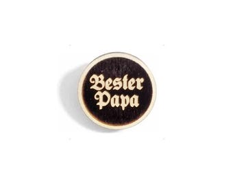 Gaudi Holz Brosche "Bester Papa" Trachtenschmuck Holzbrosche Gaudibrosche Brosche mit Spruch von Woidladinger