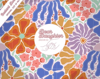 Könnte beinhalten: Ein nahtloses Muster mit verschiedenen bunten Blumen im Retro-Stil. Das Muster enthält orange, blaue, lila und rosa Blumen. Der Text "Dear Daughter Design Co." ist in einem Kreis in der Mitte des Musters dargestellt.