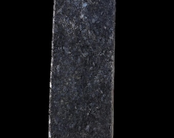Polerad larvikitkristallobeliskpunktstorn: Chakrameditationssten (720 MM)