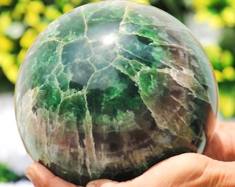Esfera grande de cristal de fluorita verde: alineación de chakras, ayuda para la meditación