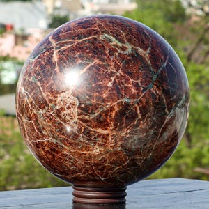 Enorme sfera di cristallo di granato rosso: sfera di pietra intagliata da 325 mm, guarigione tramite meditazione