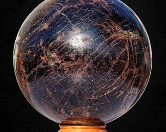 Esfera de cristal de granate rojo pulido de 190 mm para equilibrar los chakras.