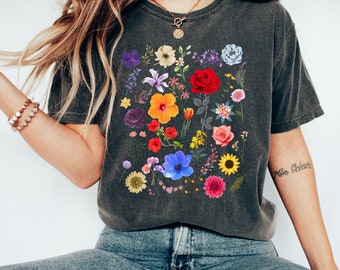 Wildflower Tshirt, Wild Flowers Shirt, Floral Tshirt, Flower Shirt, Gift for Women, Ladies Shirts, Best Friend Gift, Gift for Garden