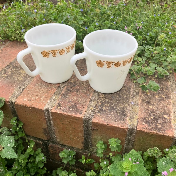 Vintage Corelle Butterfly Gold Mugs 1410 Pyrex D Handle Mugs Set of 2