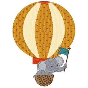 Könnte beinhalten: Ein grauer Elefant in einem braunen Korb hält eine blaue Flagge und fährt in einem gelben Heißluftballon mit orangefarbenen und weißen Streifen und roten Punkten.