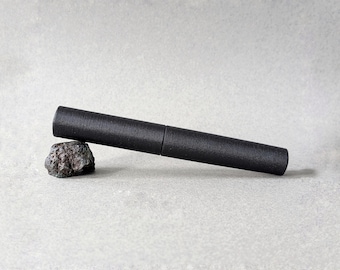 Stylo plume surdimensionné imprimé en 3D