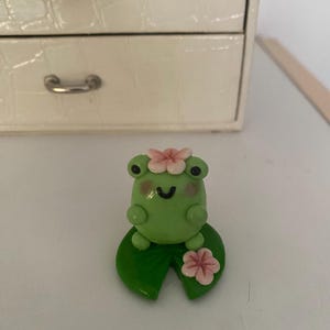 Frog sitting on a lily pad trinket/desk buddy-polymer clay figurine-cute handmade accessory