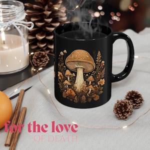 Cottage kern paddestoel koffiemok, magische paddestoelen groeien nog steeds zwarte mok, vintage paddestoelen botanische mok, schimmels koffiemok, Goblincore