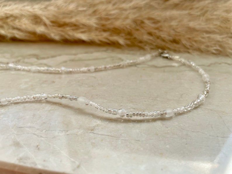 Choker Halskette klar, transparent, weiß Glasperlen, Glasschliffperlen & Rocaillesperlen Karabiner Bild 2