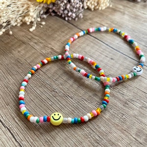Bracelet with colorful beads Rocailles beads - yellow or white smiley bead - colorful bead bracelet - elastic nylon band