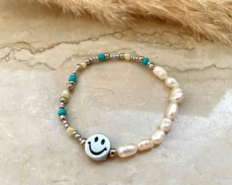 Süßwasserperlen Armband mit Smiley - Rocaillesperlen silber, türkis, creme