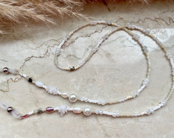 Chaîne de lunettes 2en1 & chaîne d'écouteurs blanc, argent - perles de verre taillées, perles de rocaille, perles d'eau douce, jade - coeurs