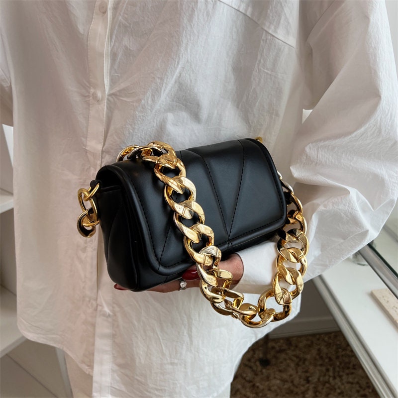 Black Color Leather Sling Bag Designer Golden Chain Bag for Women