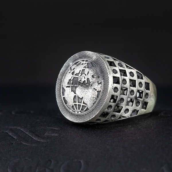 Earth Ring - Etsy