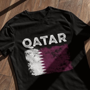Qatar Flag Distressed - Qatari Flag T-Shirt