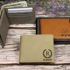 Cartera de cuero grabada personalizada con solapa para identificación y foto, con caja de regalo, regalo de aniversario con monograma para esposo o novio.