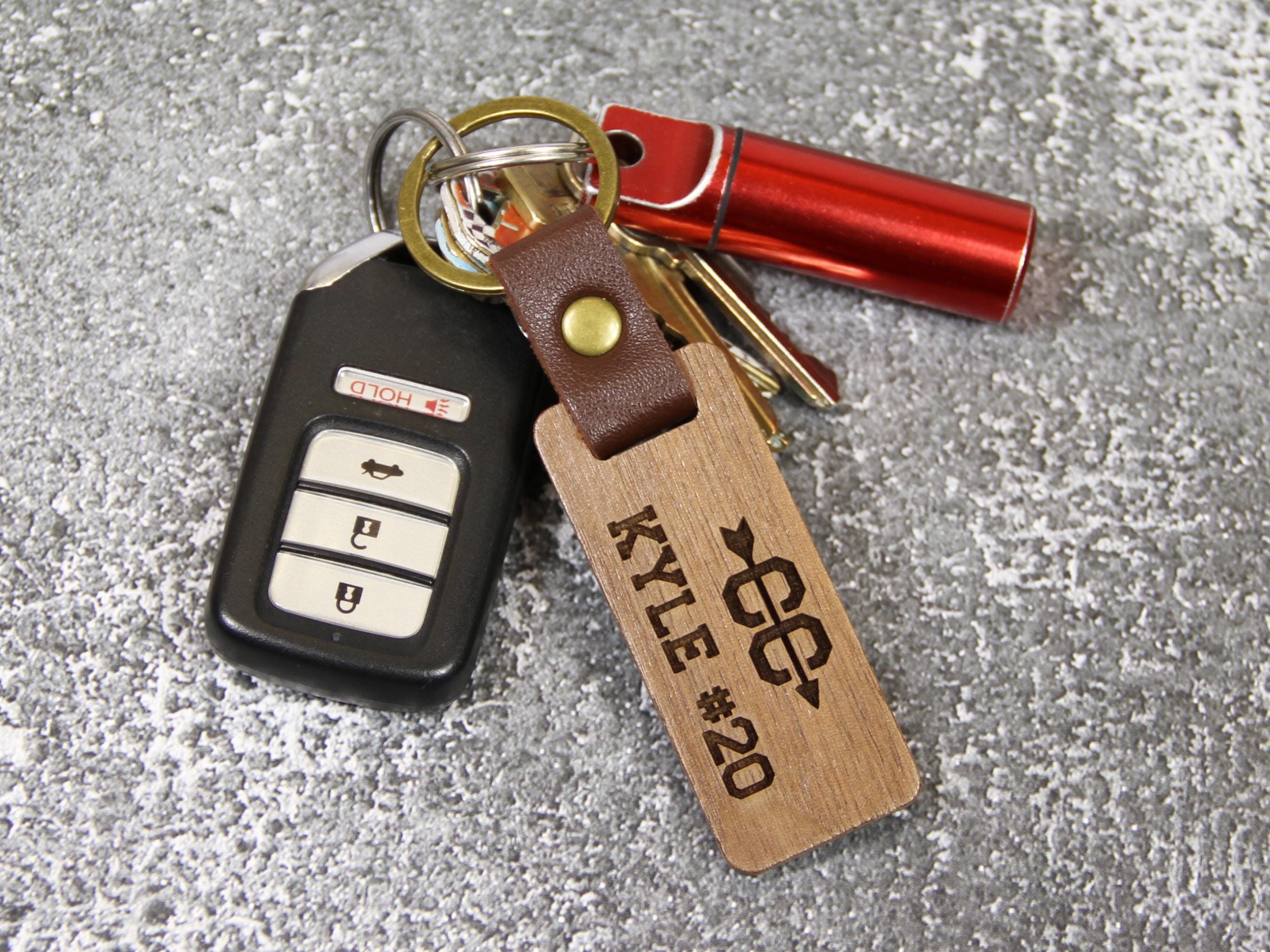 Track Keychains Custom Cross Country Keychain, Track Team Gifts Bulk, Track Senior ...