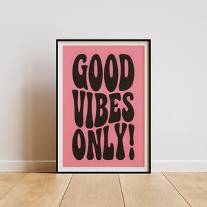 Póster "Solo buenas vibras", arte mural con cita positiva, impresión motivacional retro bohemia, decoración estética