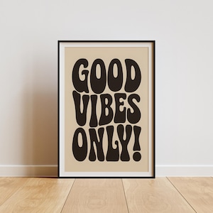 Póster "Good Vibes Only": Arte mural con tipografía retro, impresión con cita motivacional, decoración bohemia para dormitorio, oficina o residencia universitaria (digital)