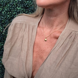 Delicada joyería de sirena con concha marina, cadena de 18 quilates