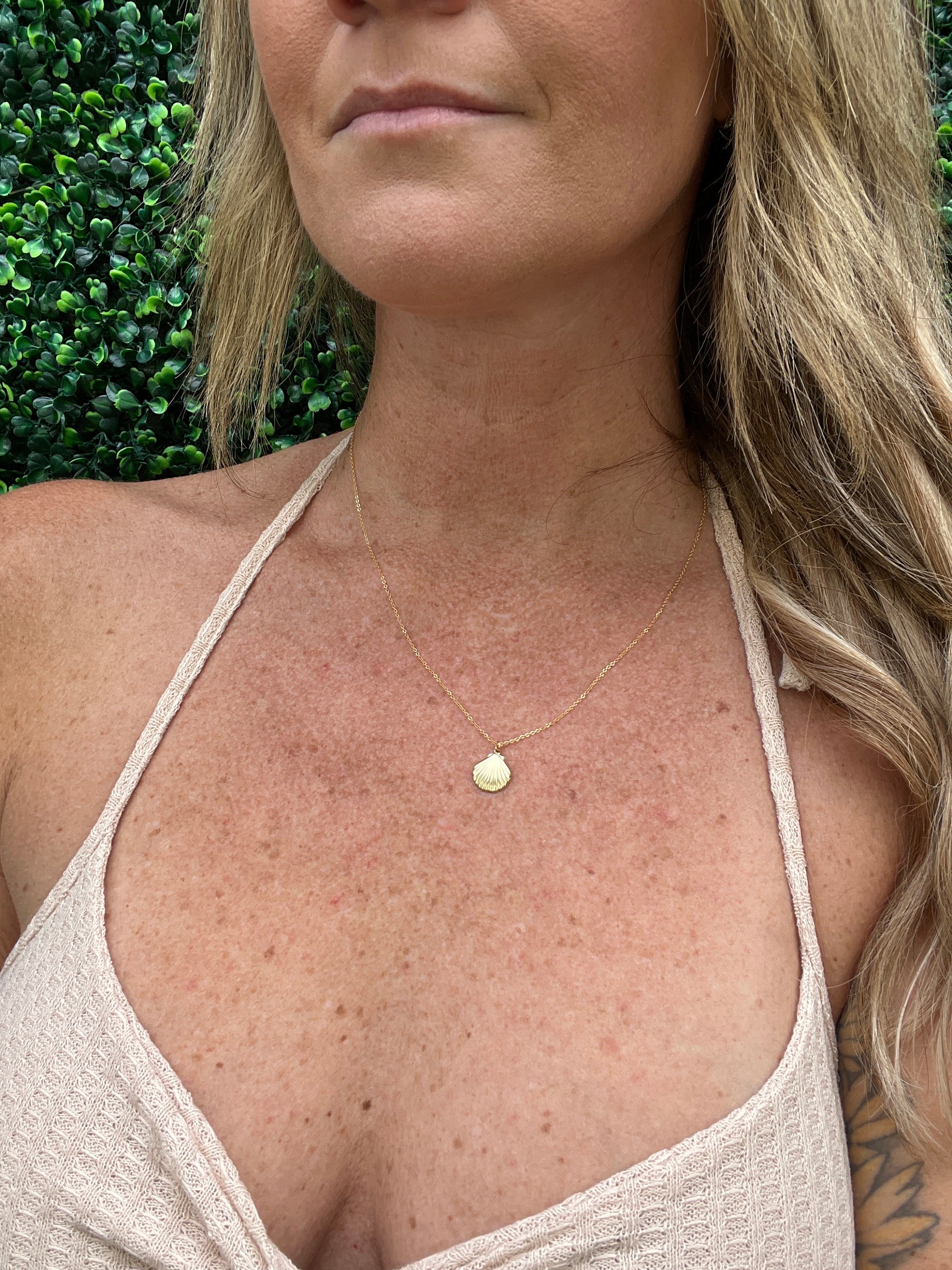 Gold Filled Dainty Shell Necklace, Delicate Shell Necklace, Gold Shell Necklace, Tiny Shell Necklace, Sea Mermaid Shell Necklace Gift, 12k