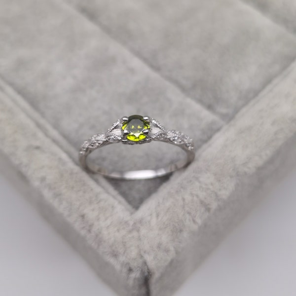 Natural Peridot Ring Personalized Peridot 925 Silver Ring Dainty August Birthstone Ring Olive green Carved Ring Anniversary Birthday Gift