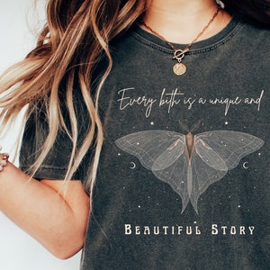 Hebammen Shirt Doula Shirt Doula shirts Hebamme Geschenk Motte Shirt für Krankenschwester Shirt Haus Geburt Mama Hausgeburt Shirt Stillhelferin