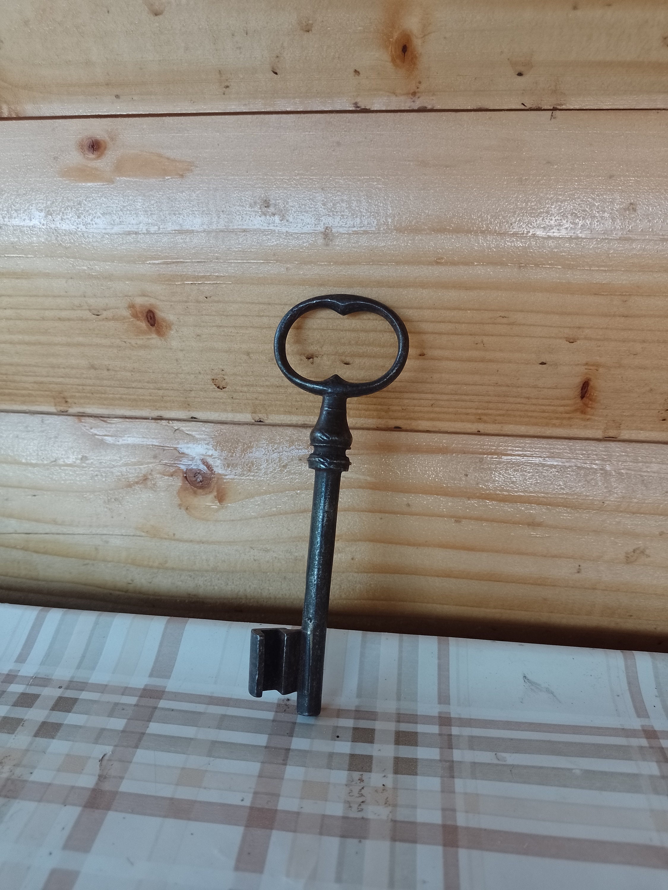 French Antique Keys Skeleton 5 Old Keys Buffet Door Keys Lock Keys Vintage  Cast Iron Keys 