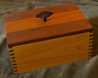 Box-jointed Walnut and Ash Box with Lid