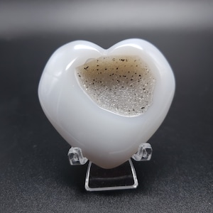 Druzy Agate Heart with stand