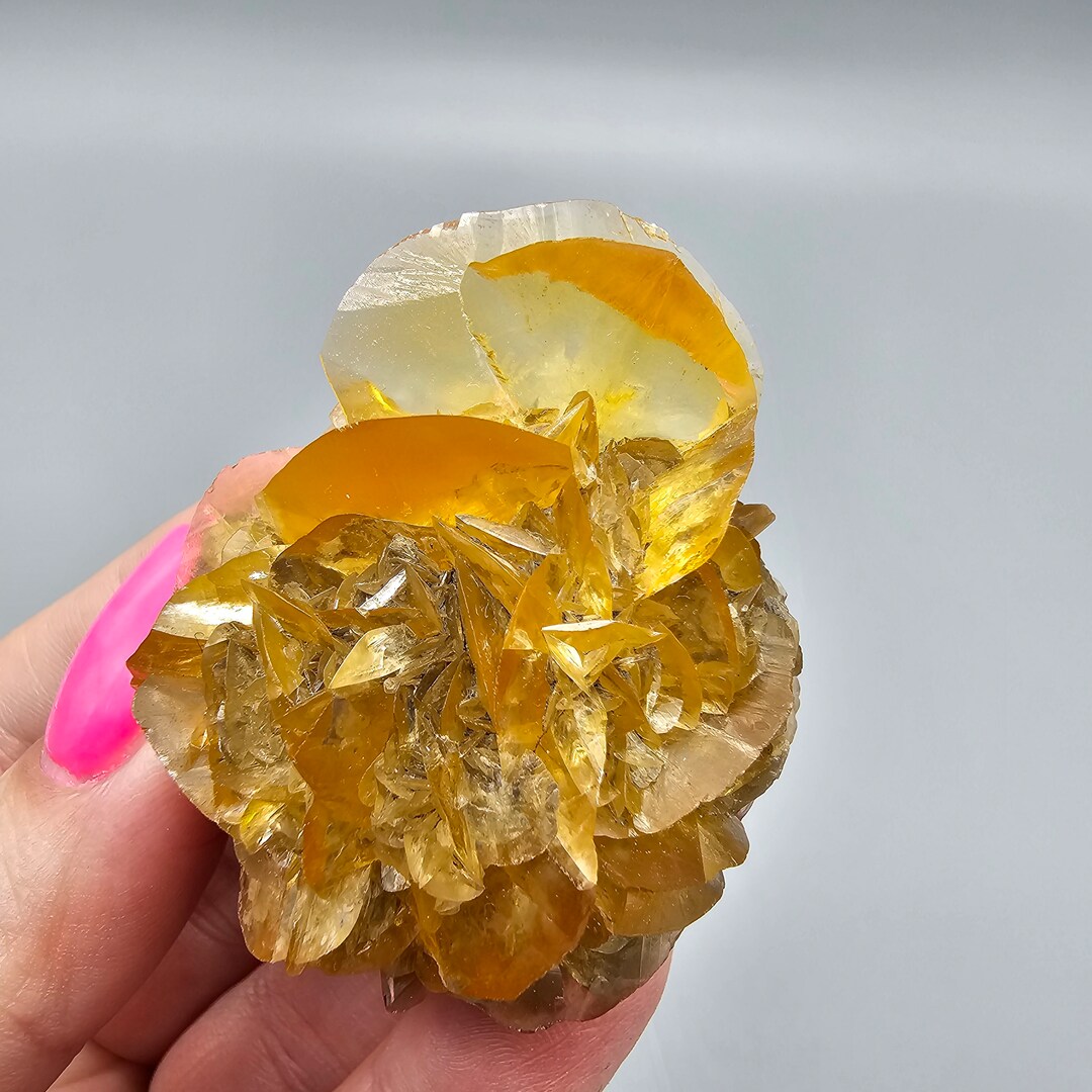 Golden Selenite Fluorescent and Phosphorescent Gypsum - Etsy
