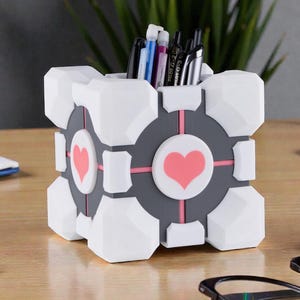 Companion Cube Pen Holder | 3D Printed Portal Cube Desk Organizer, Gamer Decor