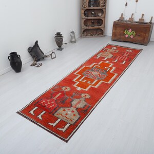 Vintage Turkish Runner Rug: Handmade Wool Oushak, 3x10