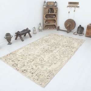 Handwoven Wool Oushak Rug 5x10: Vintage Turkish Area Rug