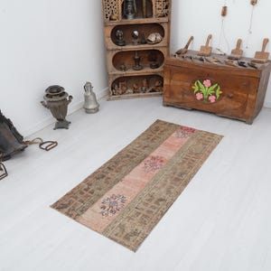 Vintage Turkish Oushak Rug: 2x5 Small Anatolian Rug