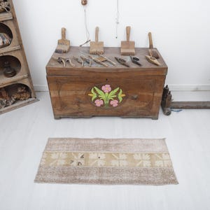 Vintage Oushak Rug: 1x3 Turkish Cotton Wool Door Mat