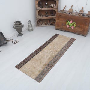 Vintage Oushak Wool Rug: 2x5 Turkish Anatolian Rug