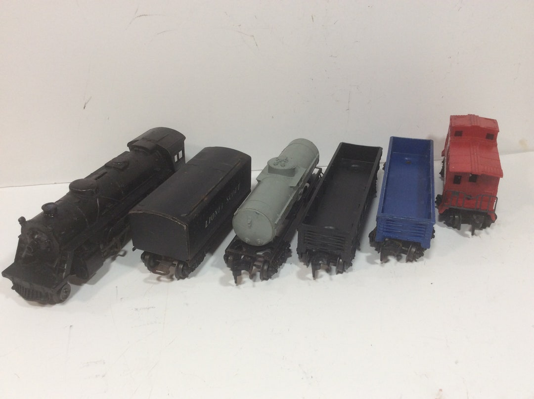 Lionel Scout Train Set 6110 Steam Engine With 4 Freight Cars 0 Etsy