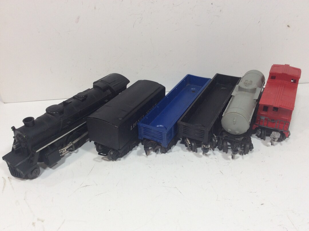 Lionel Scout Train Set 237 Steam Engine With 4 Freight Cars 0 Scale Etsy