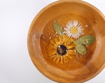 Cuenco de flores de resina prensada de madera: cuenco decorativo floral epoxi hecho a mano, decoración para el hogar de madera reciclada, regalo inspirado en la naturaleza.