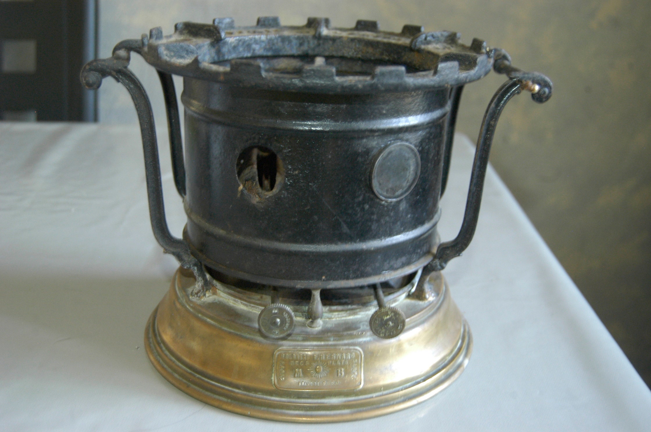 ANCIEN CHAUFFE PLAT De Table 2 Feux En Métal Argenté EUR 15,00