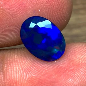 1.55cts - Black Opal, Bright Fire Black Ethiopian Welo Opal, Fire Opal, Opal for Jewelry Making, Faceted Opal |EPO-1304|10.9*8*4.8mm