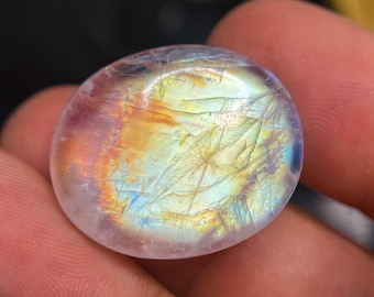 26.8カラット - 最高品質のレインボームーンストーン（マルチカラー