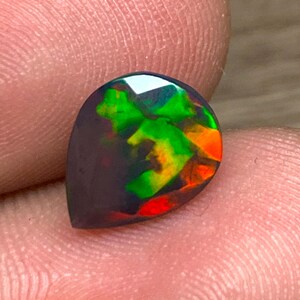 1.30cts - Black Opal, Bright Fire Black Ethiopian Welo Opal, Fire Opal, Opal for Jewelry Making, Faceted Opal |EPO-1278|10.1*8*4.4mm