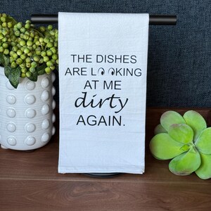 Strofinaccio con sacco di farina e scritta &quot;Quirky Saying&quot;, decorazione da cucina