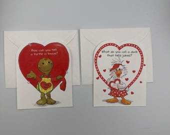 Suzy's Zoo Current, Inc. Juego de 2 tarjetas y sobres para el Día de San Valentín (2 estilos)