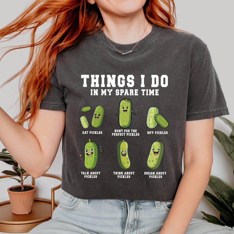 Comfort Colors© Funny Pickles Shirts,Pickle Shirt Gift For Pickle Lover,Funny Canning Shirt Birthday Gift,Things I Do In My Spare Pickle Jar immagine 1